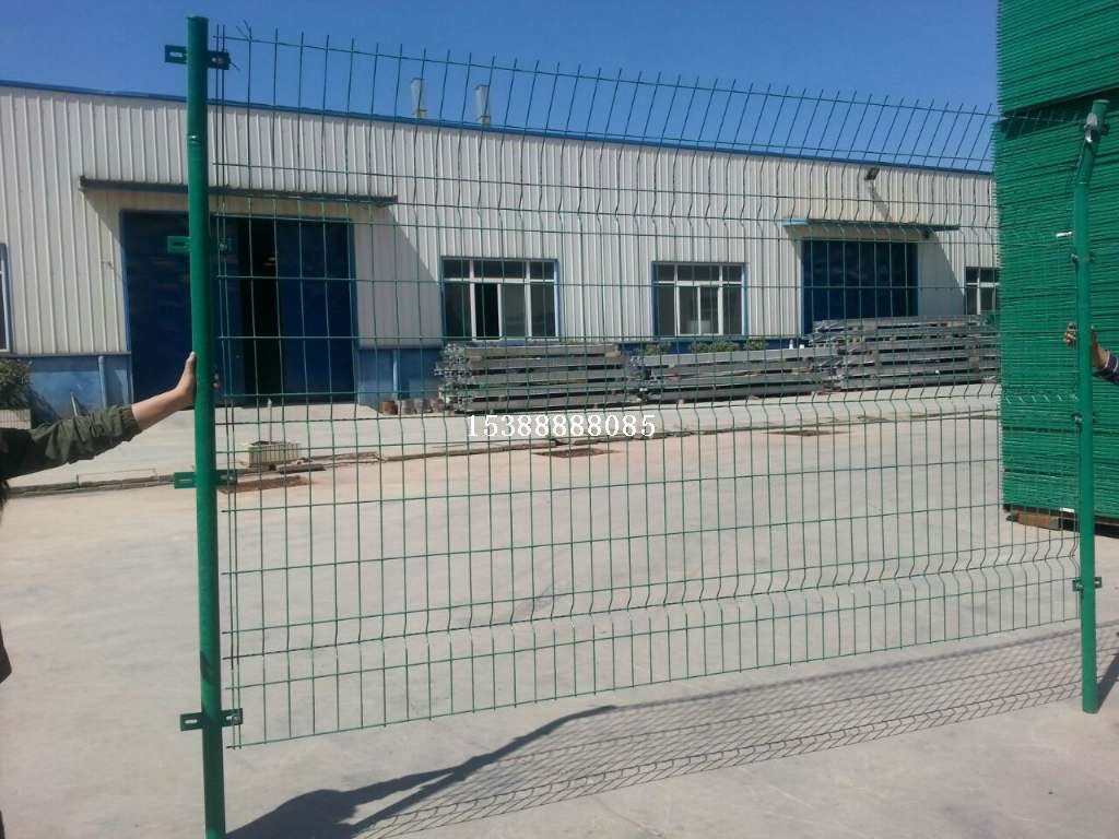 云南北辛營(yíng)商貿(mào) 專(zhuān)業(yè)打造堅(jiān)固耐用的雙邊護(hù)欄網(wǎng)，守護(hù)昆明及云南區(qū)域安全