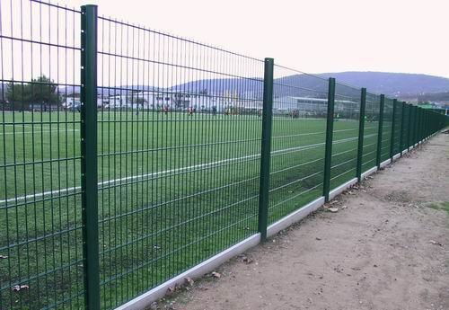 新疆護(hù)欄網(wǎng)廠(chǎng)家與金屬護(hù)欄選購(gòu)指南，兼談新貴族跑步機(jī)售后服務(wù)