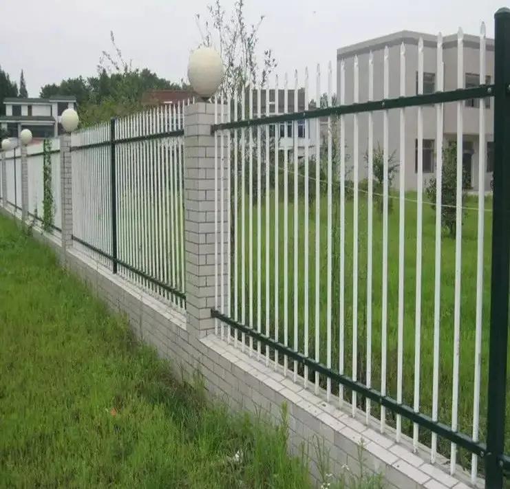 金屬護(hù)欄網(wǎng) 如何選擇更佳材料？全面解析護(hù)網(wǎng)及類(lèi)似品的制造